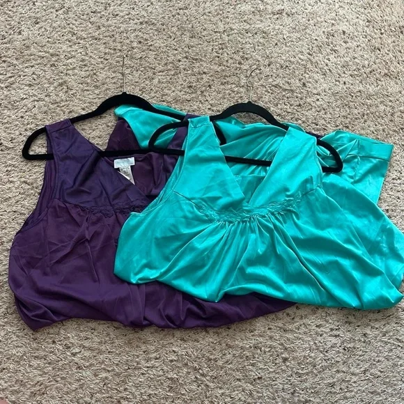 Vintage Vanity Fair Nightgown 1X Short Gown Nylon Plus Lingerie 1970sFashion - Picture 5 of 5